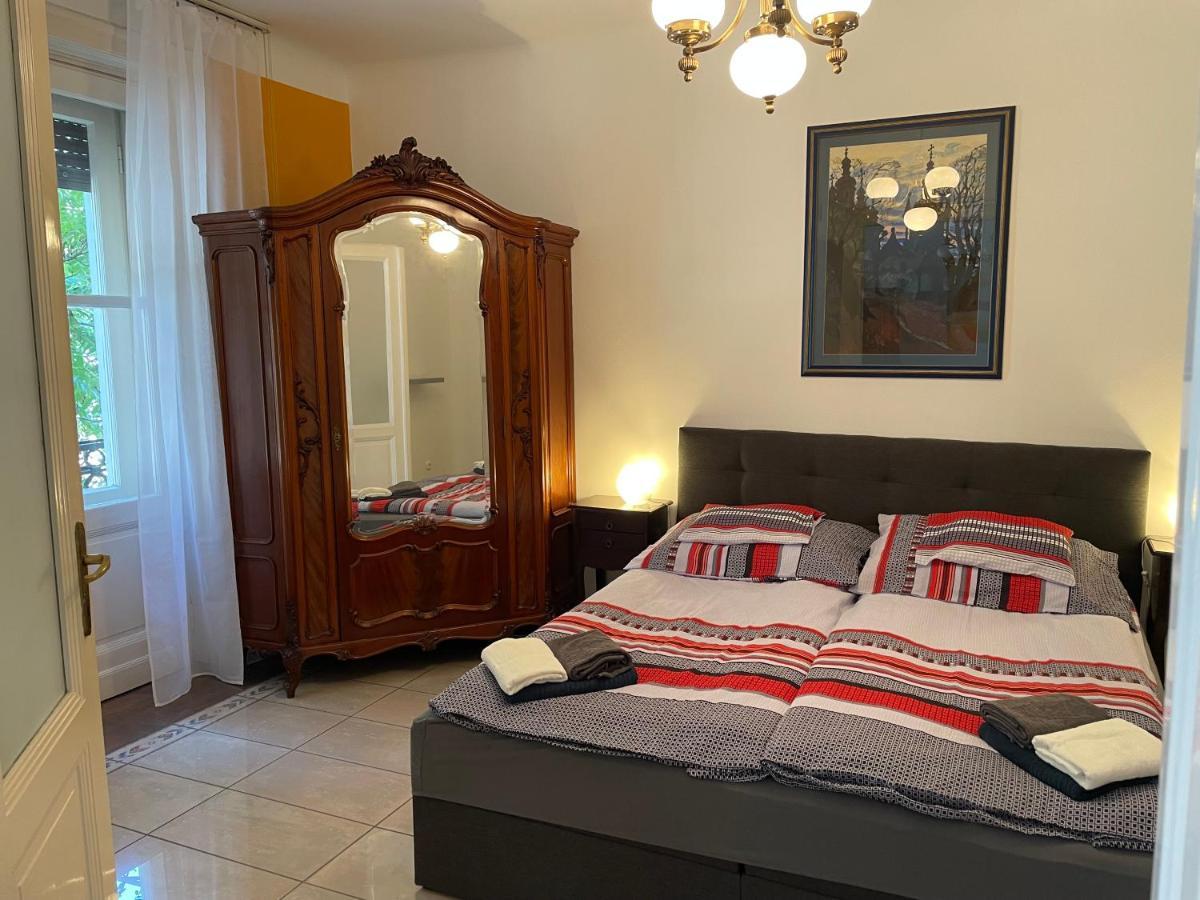 Buda Castle Apartment Budapest Bagian luar foto