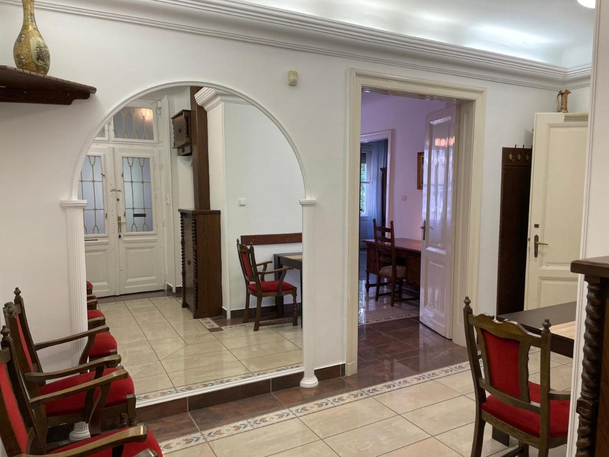 Buda Castle Apartment Budapest Bagian luar foto
