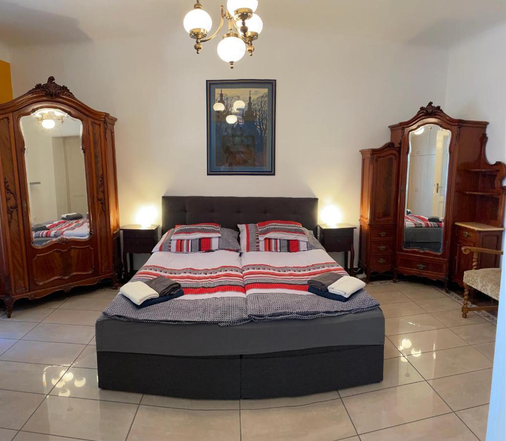 Buda Castle Apartment Budapest Bagian luar foto